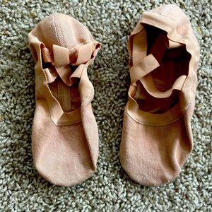 Ballet slippers size 4.5